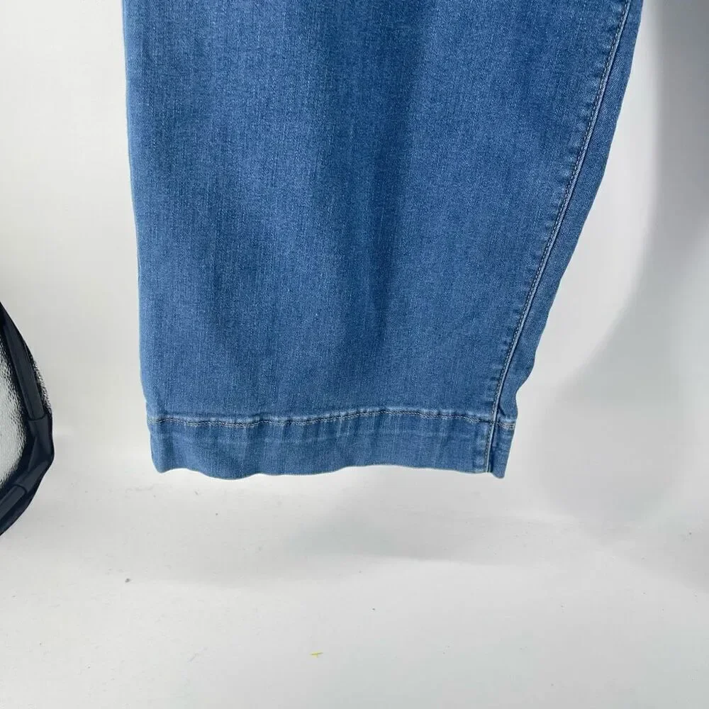 Lane Bryant Signature Fit Flex Magic Waistband Wide Leg Jeans Women’s Size 24